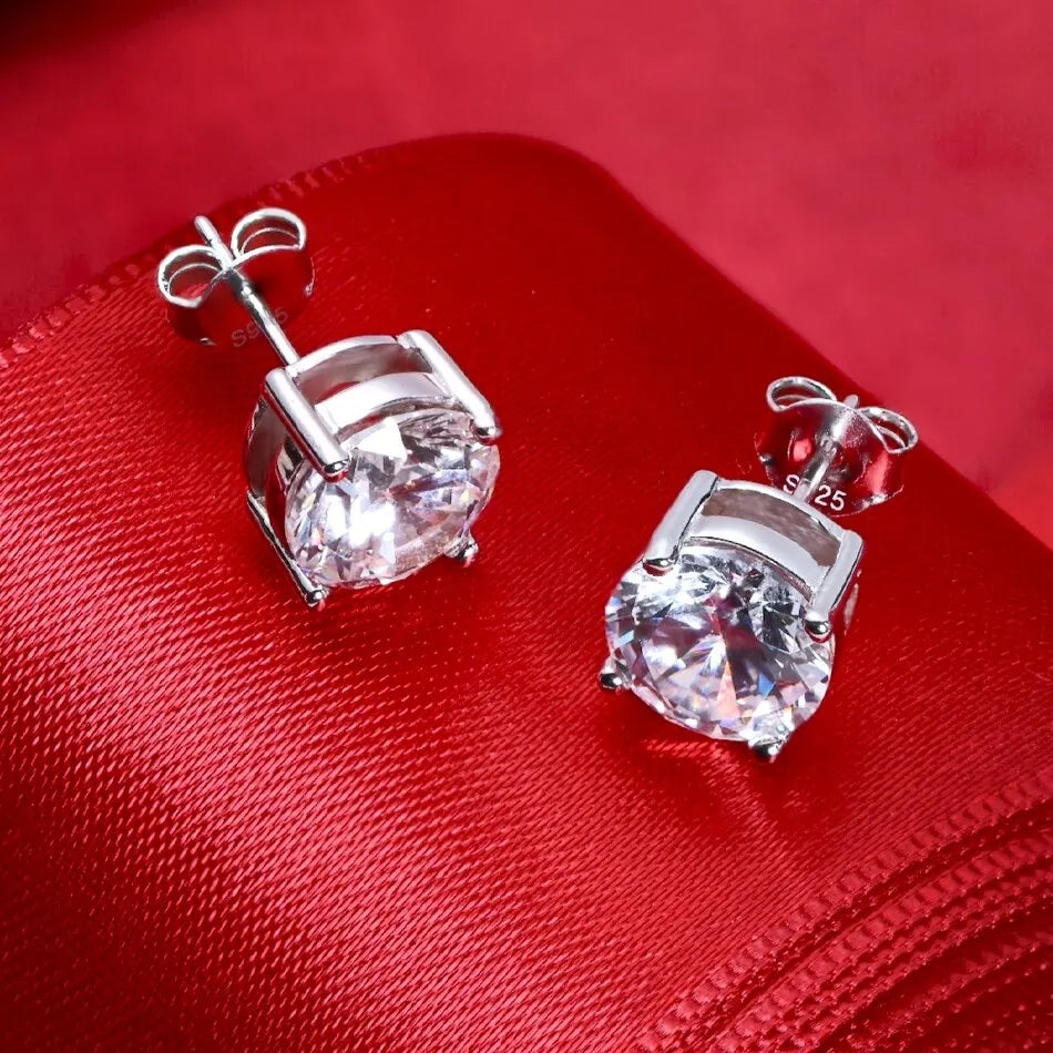 Dazzling Moissanite Stud Earrings™