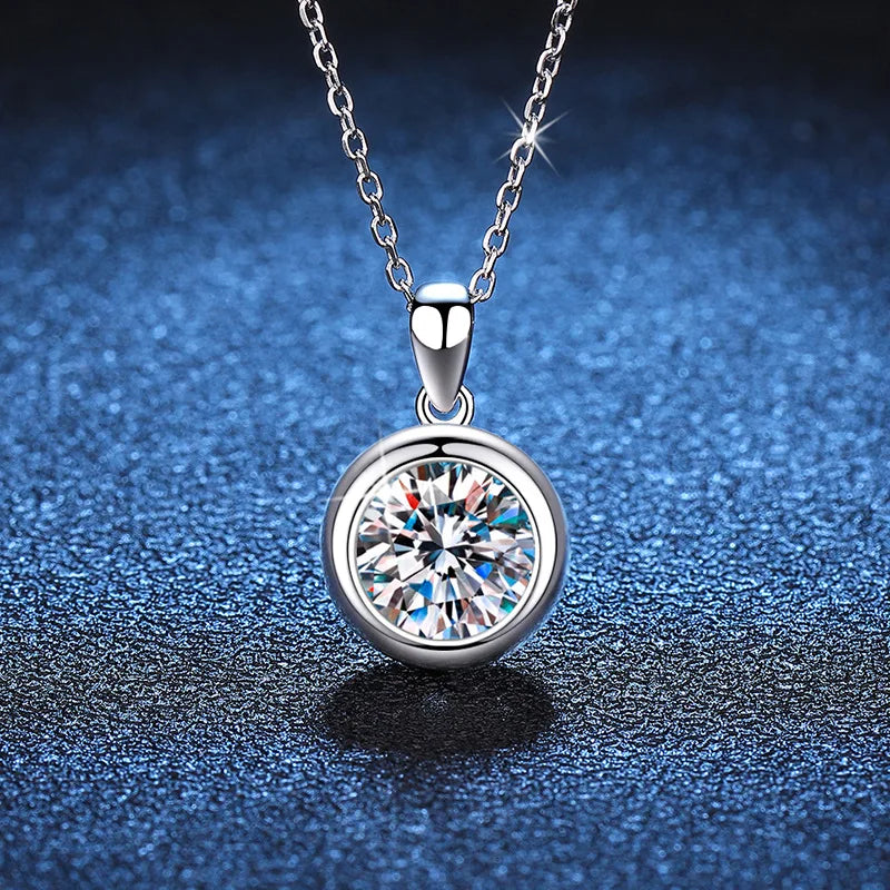 Elegant Moissanite Pendant Necklace™