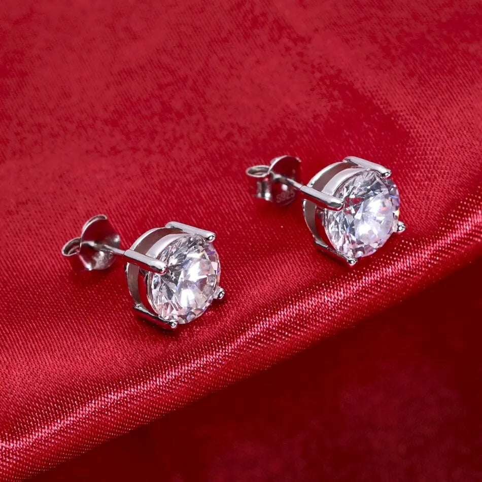 Dazzling Moissanite Stud Earrings™